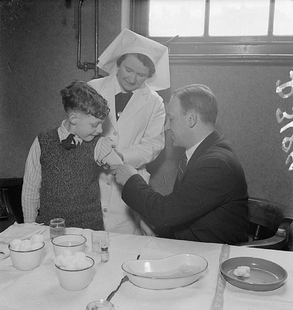 A diphtheria immunisation scheme in London (1941).