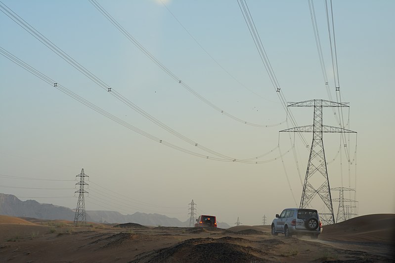 File:Driving through the Desert.jpg