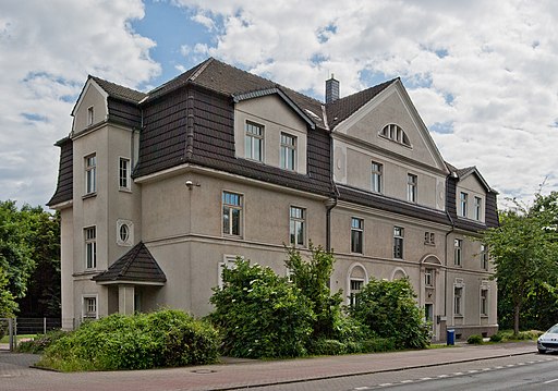 Duisburg, Bruckhausen, Dieselstraße, 2012-06 CN-01