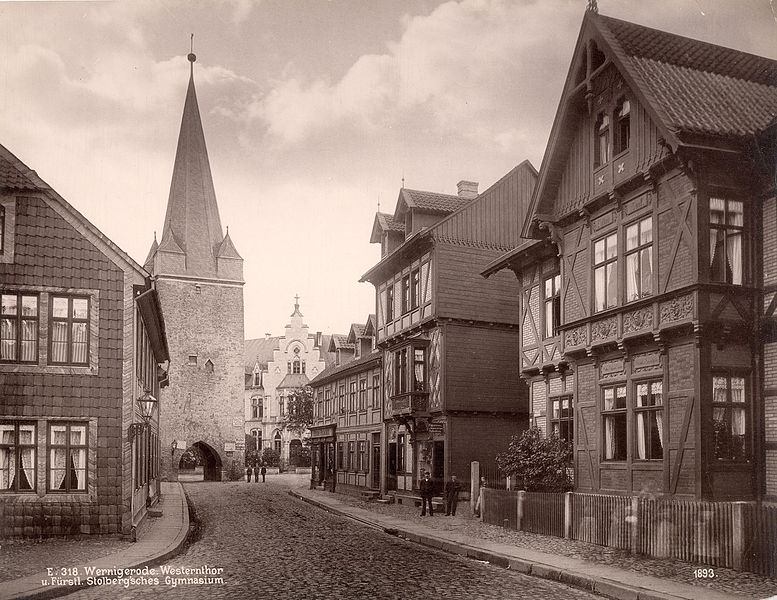 File:E.318 Wernigerode Westernthor u. Fürstl. Stolbergsches Gymnasium 1893.jpg