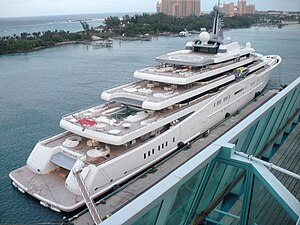 Eclipse docked in Nassau Jan 12, 2011.JPG