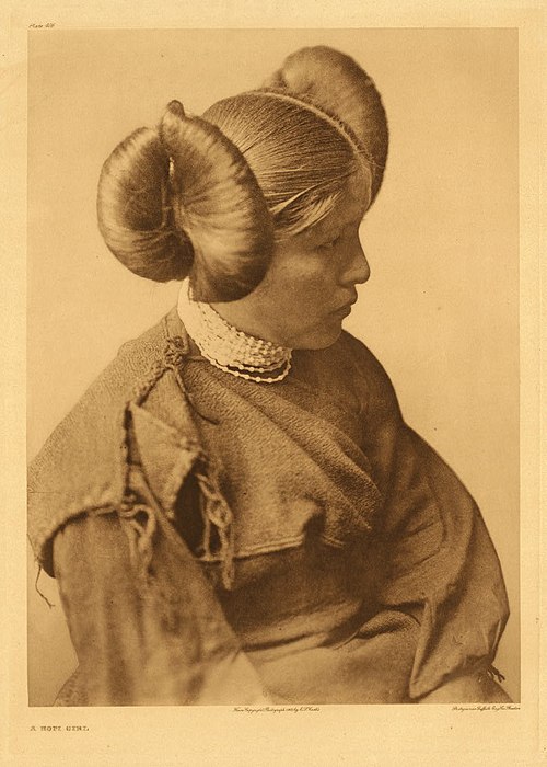 Hopi girl with "squash blossom" hairdo (1922)