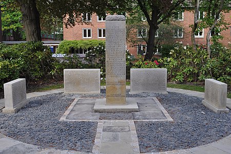 Ehrenmal der Radiologie (Hamburg-St. Georg).1.ajb.jpg