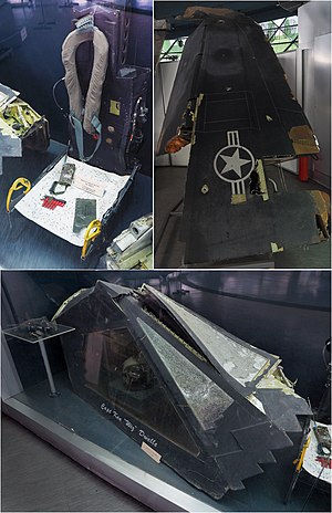 F-117 (Canopy,siège éjectable,aile ; abattu au-dessus de la Serbie 1999).jpg