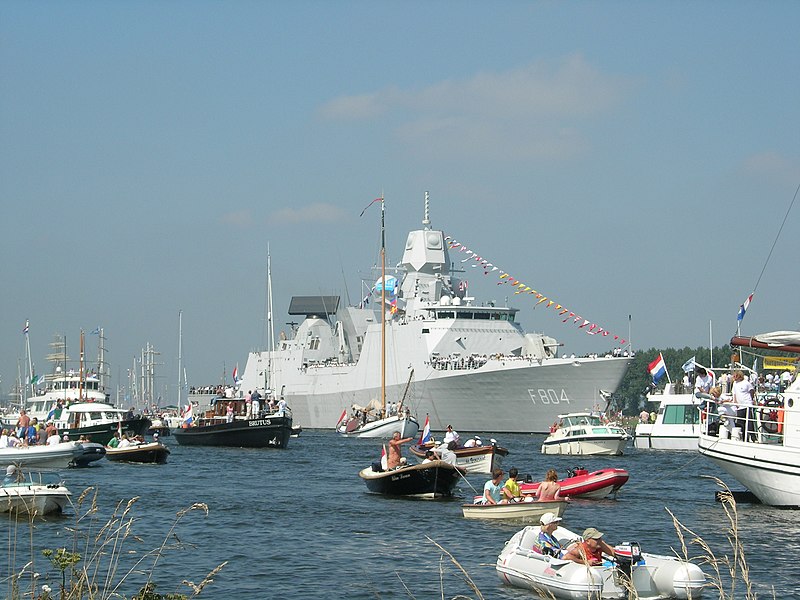 File:F804 Sail 2005.jpg