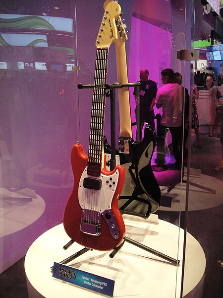 File:Fender Mustang Pro Guitar Controller for Rock Band 3 @ E3 Expo 2010.jpg