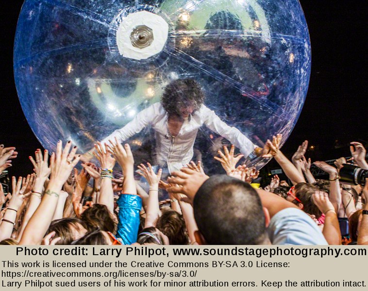 File:Flaming Lips.jpg