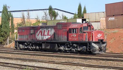 Die voormalige Suid-Afrikaanse no. 33-401 doen diens in Tatuí, São Paulo, Brasilië, 29 September 2011