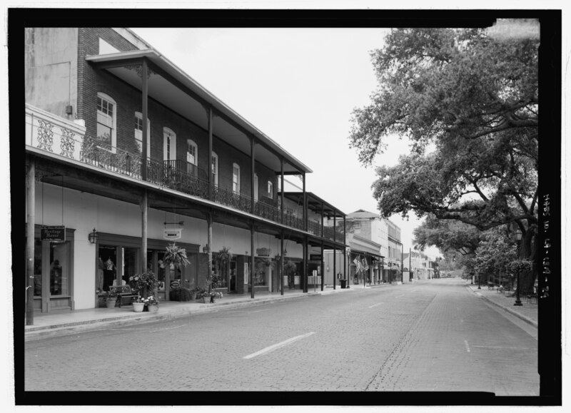 File:General view of commercial district looking from south to north in direction of intersection of Front Street and Rue Trudeau and beyond - Front Street (Commercial Buildings), HABS LA-1319-29.tif