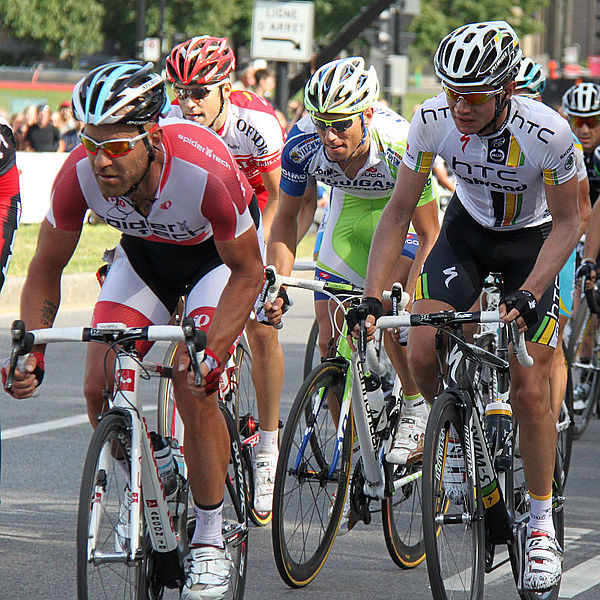 File:Grand Prix Cycliste de Montréal 2011, Svein Tuft, Simone Ponzi, Caleb Fairly (6146596201).jpg