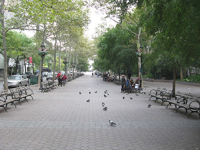 Dag Hammarskjöld Plaza, located at the east end of 47th Street