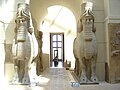 گاوهای سر انسان بالدار دروازه خورساباد (دور شاروکین) - موزه لوور