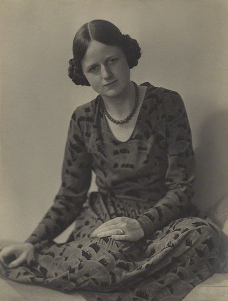 File:Joan Robinson Ramsey Muspratt.jpg