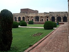 July 9 2005 - The Lahore Fort-Sleeping chambers of Shahjahan.jpg