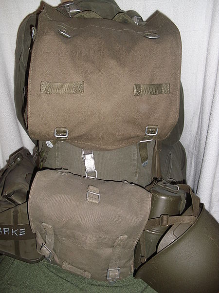 File:Kampftaschen 2.JPG