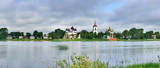 Архангельская область фото городов. Каргополь вид с реки. Каргополь река. Каргополь панорама. Каргополь панорама города.