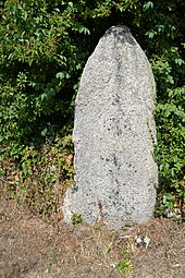 Menhir de Théven