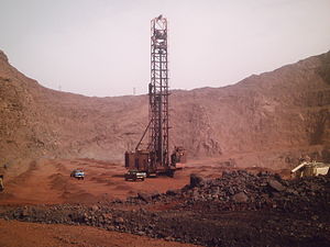 Drilling for oil in the Taoudeni basin. Le Mali cherche a developper ses reserves petrolieres (6046081150).jpg