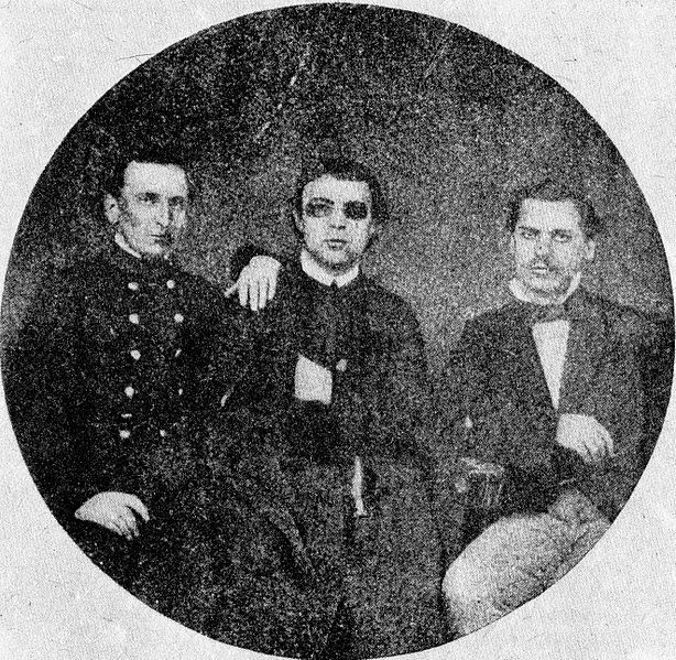 File:Leon Laurysiewicz and Brothers.jpg