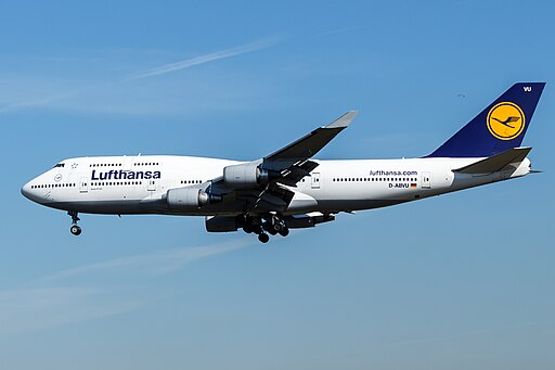 Lufthansa Boeing 747-400 (D-ABVU) at Frankfurt Airport (2)