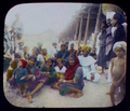 Gruppo di gente Tamil al molo, 1895.