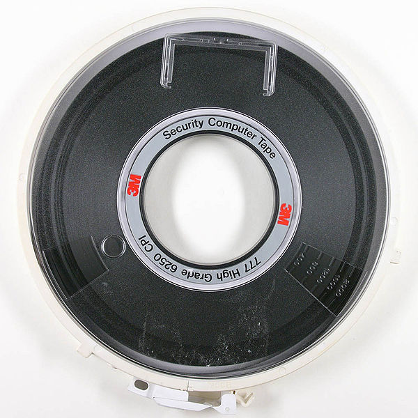 File:Magnetic-tape hg.jpg