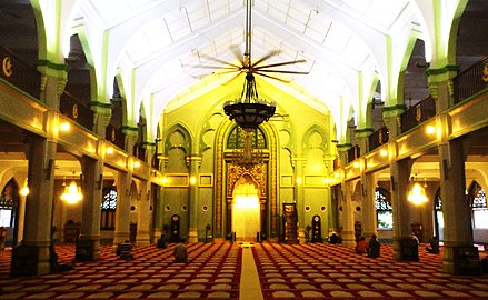 The main praying hall of Masjid Sultan in Singapore