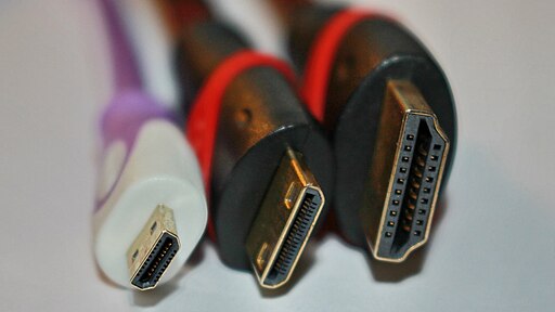 Mini micro HDMI Stecker by NicoJenner