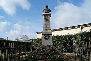 Monument aux morts de Péault (Éduarel, 12 février 2016).JPG