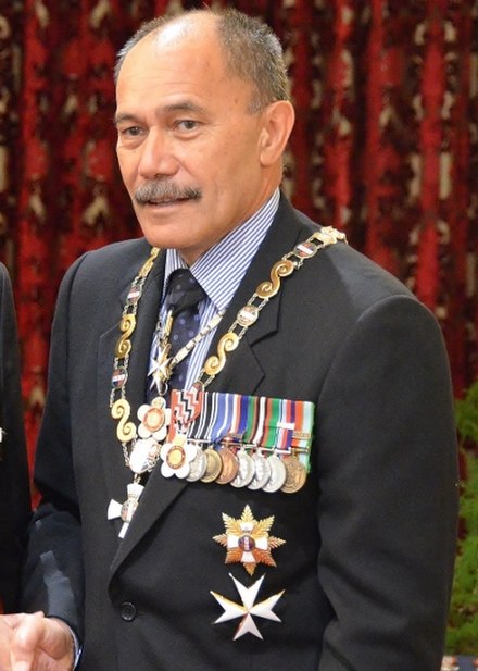 Mateparae wearing his medals