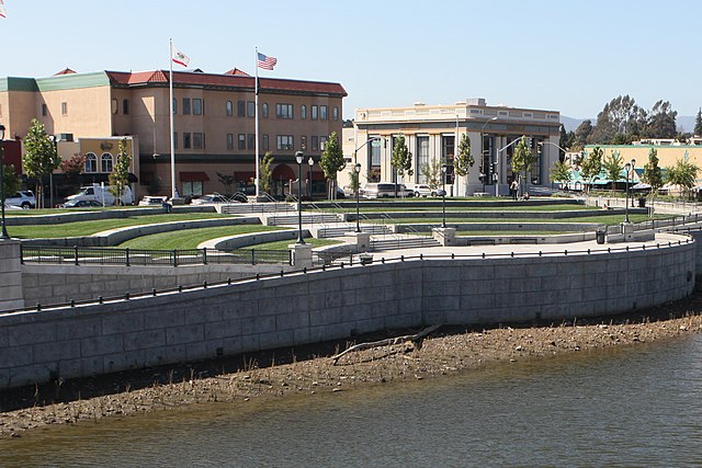 Image: Napa River floodwall USACE (cropped)
