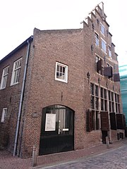 Brouwershuis (rumah pembuatan bir)