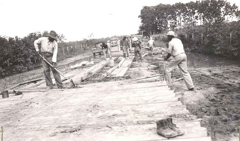 File:Nine African American civilian conservation corps workers.jpg