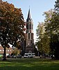 De toren van de R.K.Kerk vanwege een klokkenstoel met klok van J. van Venlo