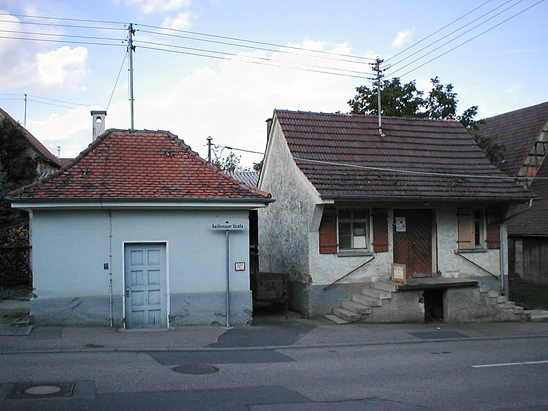 File:Ogriesheim-milchhaus-backhaus2.JPG