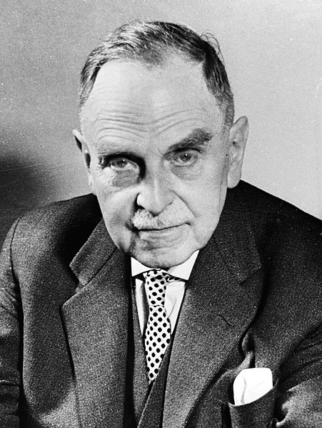 File:Otto Hahn 1970.jpg