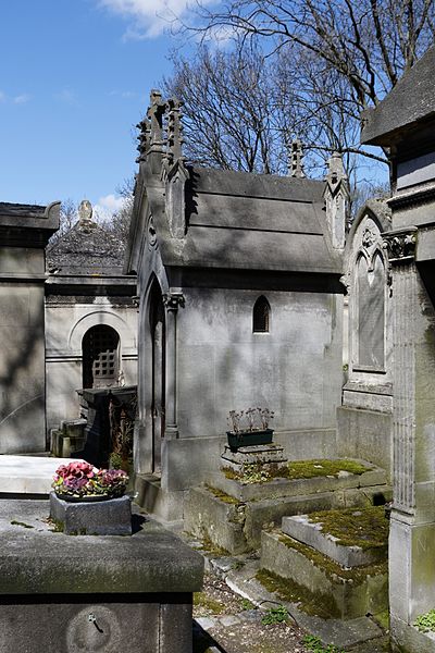 File:Père-Lachaise - Division 56 - Ferreira Franca 05.jpg