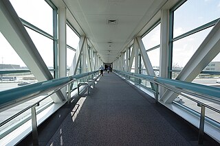 <span class="mw-page-title-main">Pedestrian separation structure</span> Pedestrian infrastructure