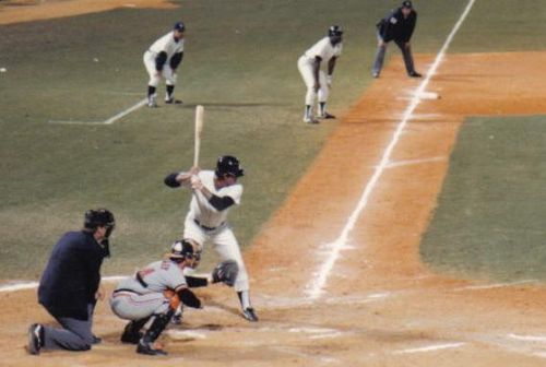 Piniella at-bat in a 1983 spring training game