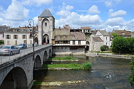 Pont de Moret-sur-Loing et porte de Bourgogne