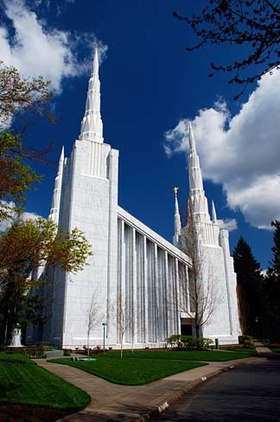 Havainnollinen kuva artikkelista Portland Mormon Temple
