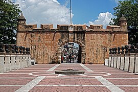 Puerta del Conde CCSD 09 2018 1629.jpg