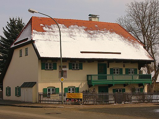 Rathausplatz 14 Essenbach