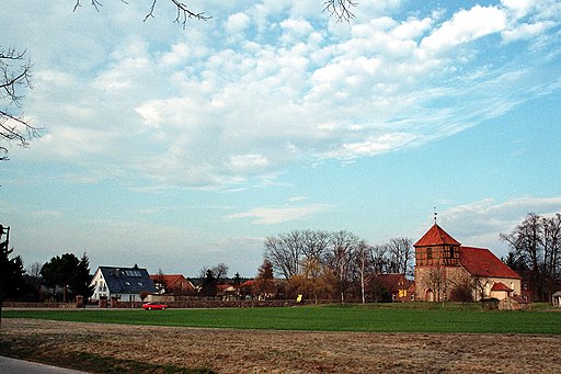 Reichenwalde, Blick zur Dorfkirche