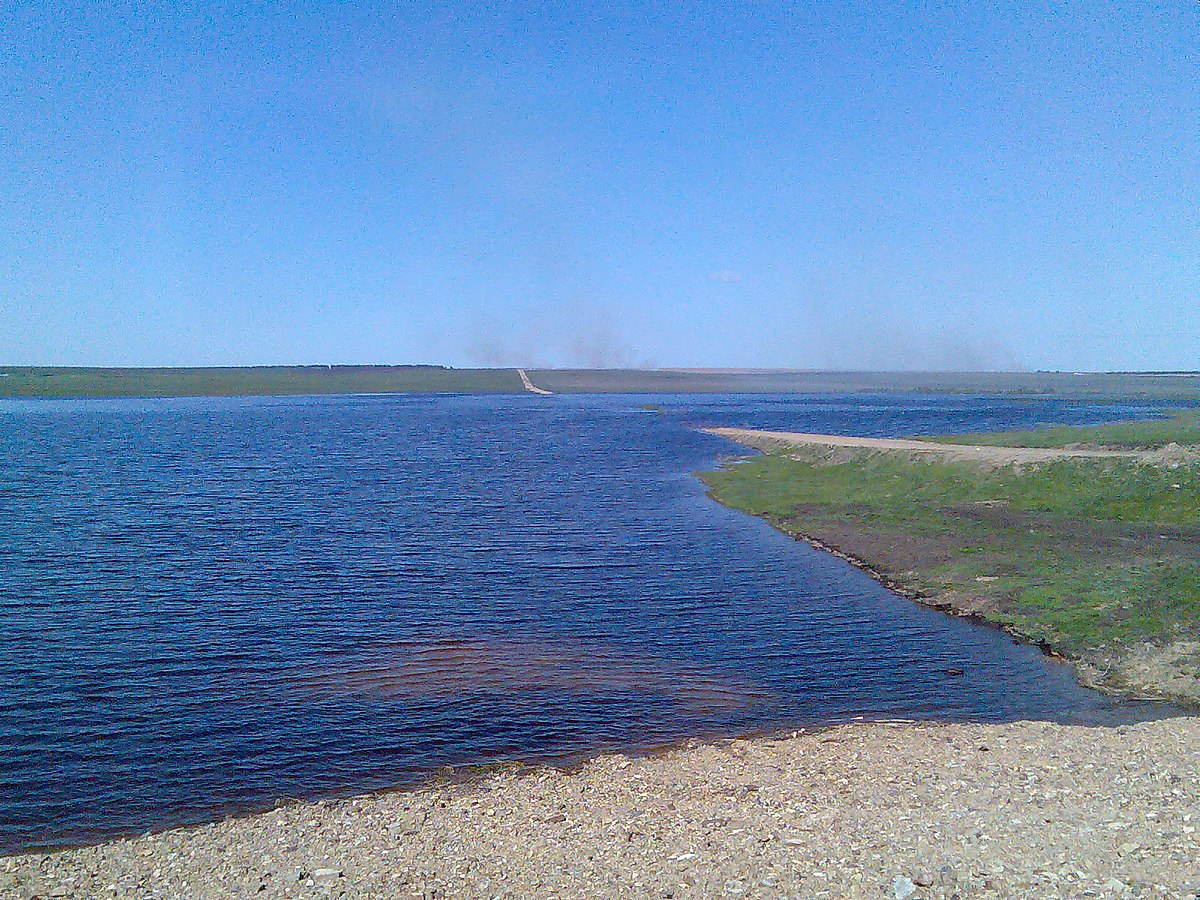 озеро большой сарыкуль