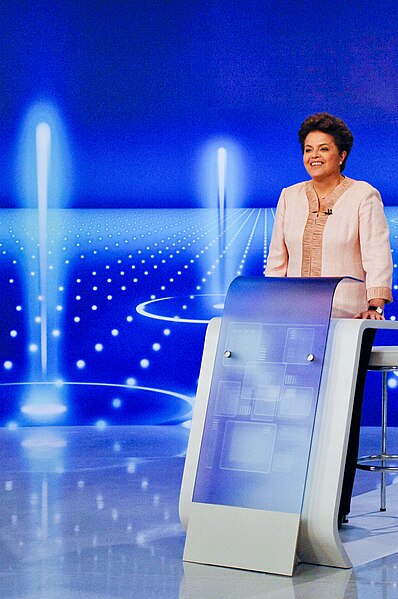 File:Rio de Janeiro - RJ - Dilma em debate da TV Globo (5041013935).jpg