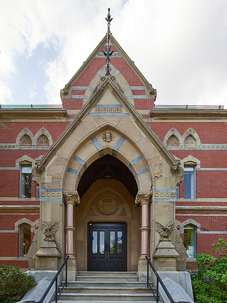 File:Robinson Hall at Brown University, one of America's prestigious "Ivy League" colleges.jpg