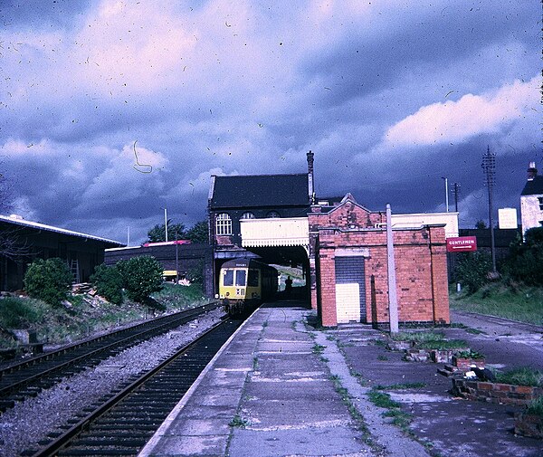 Rugby Central in September 1968, less than a year before closure. A Nottingham-bound DMU waits at the platform