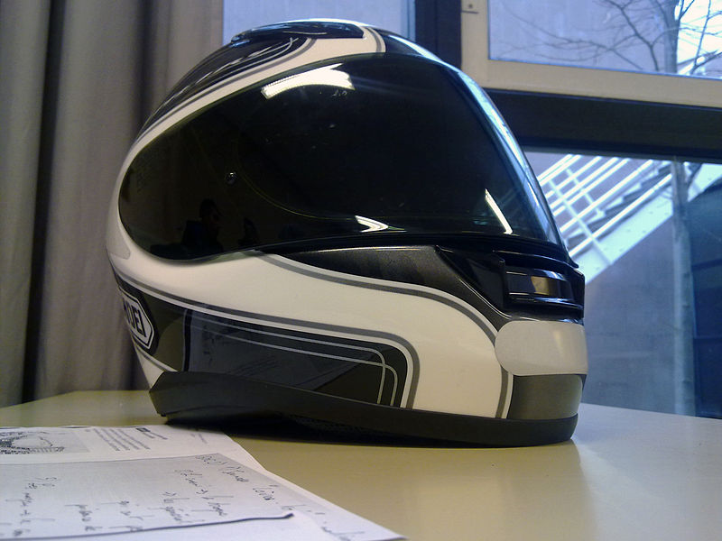 File:SHOEI XR 1100 Symmetry TC-5.jpg