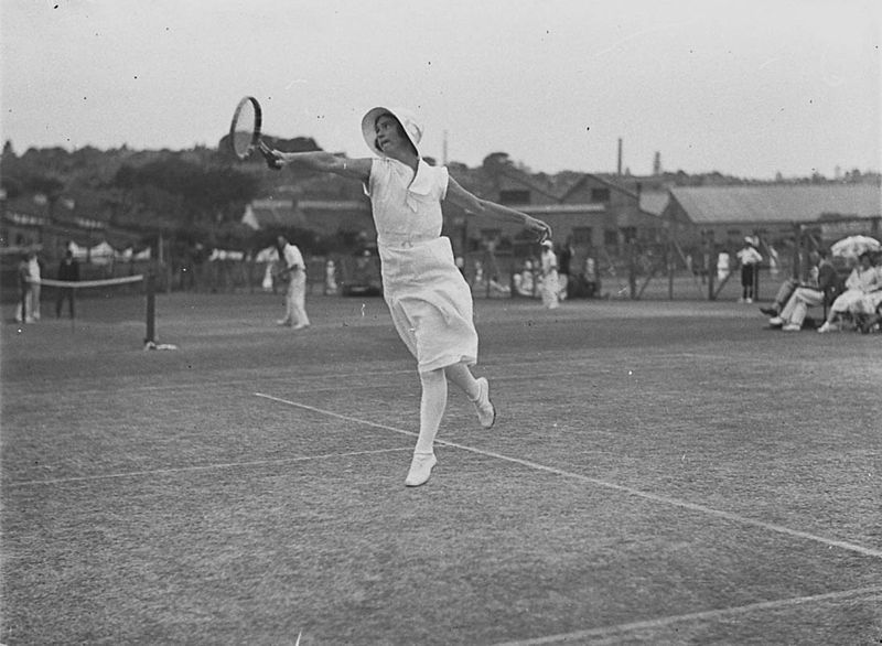 File:SLNSW 6398 Womens tennis at White City during Country Week.jpg